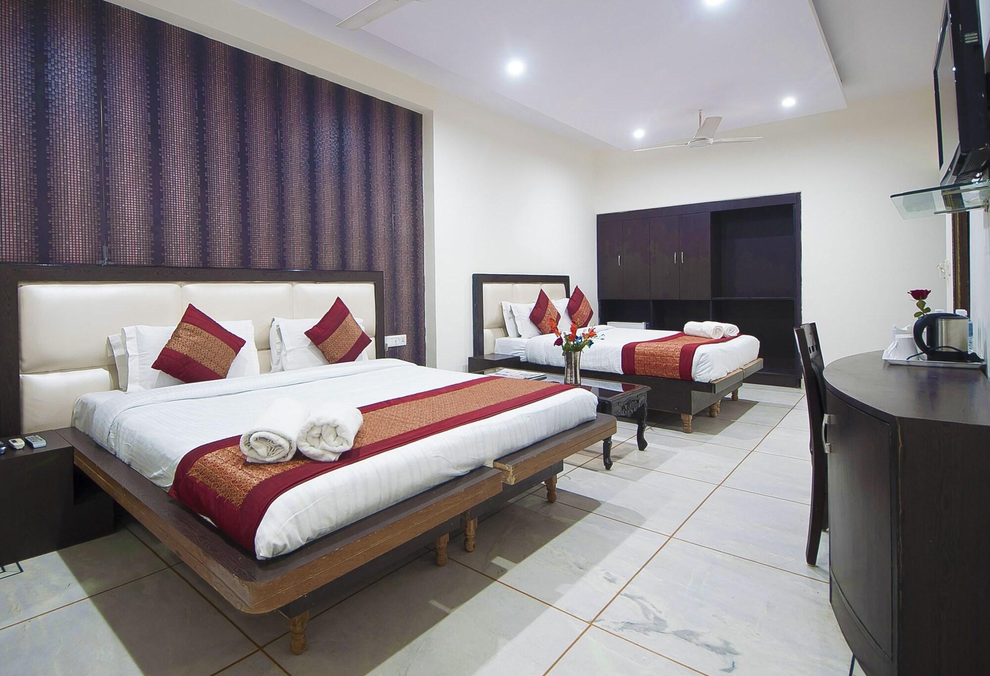 Hotel Apra Inn Neu-Delhi Exterior foto